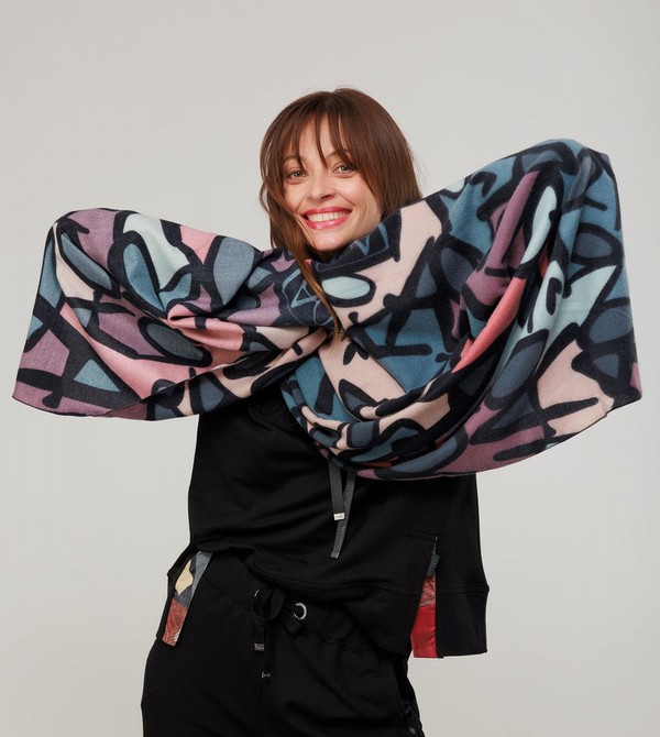 Szalik Anekke Logomania Pashmina | 8790DTUIN